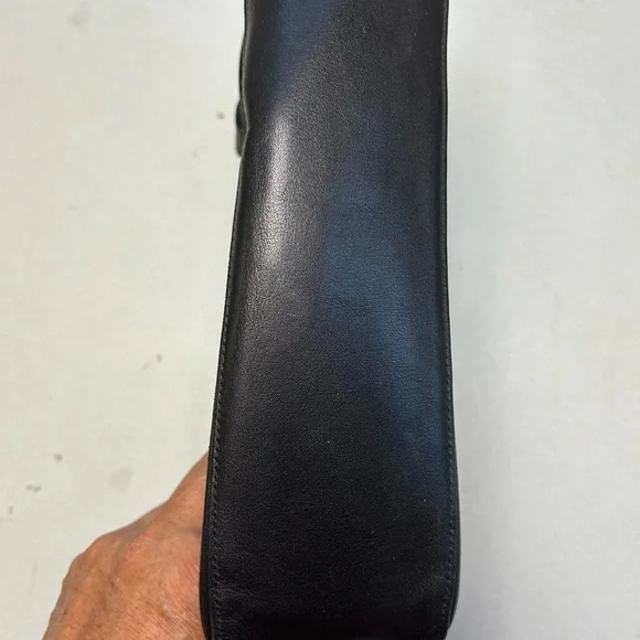 Ferragamo side bag good condition in and out